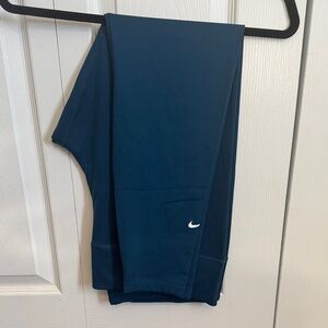 Nike Women’s Leggings